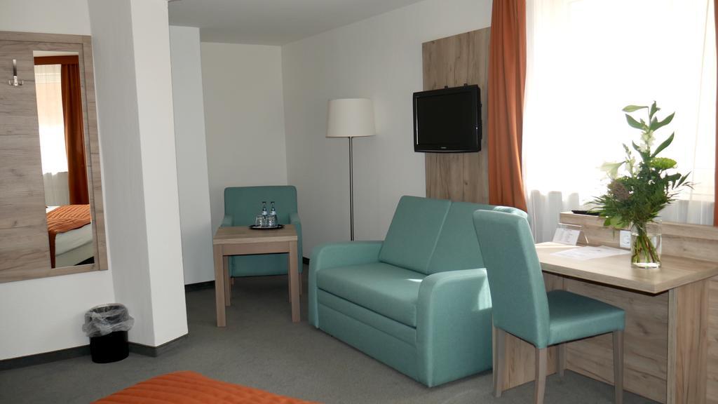 Komfort Hotel لودفيغسبرغ المظهر الخارجي الصورة