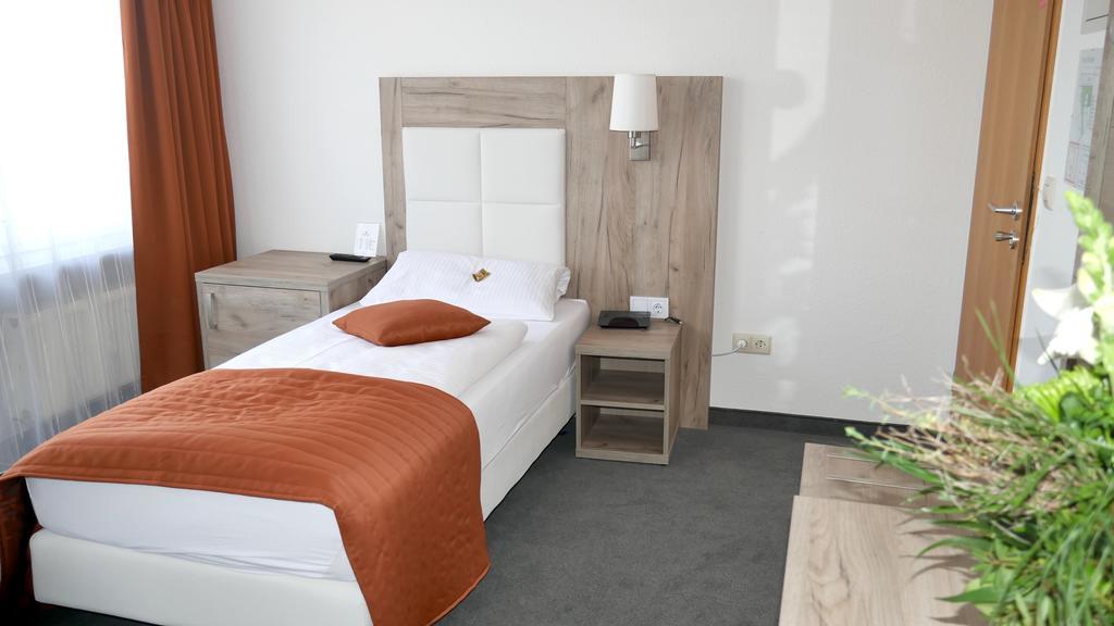 Komfort Hotel لودفيغسبرغ المظهر الخارجي الصورة