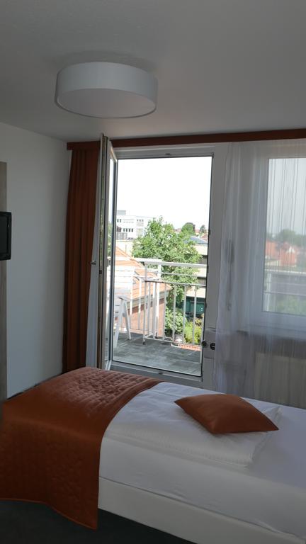 Komfort Hotel لودفيغسبرغ المظهر الخارجي الصورة